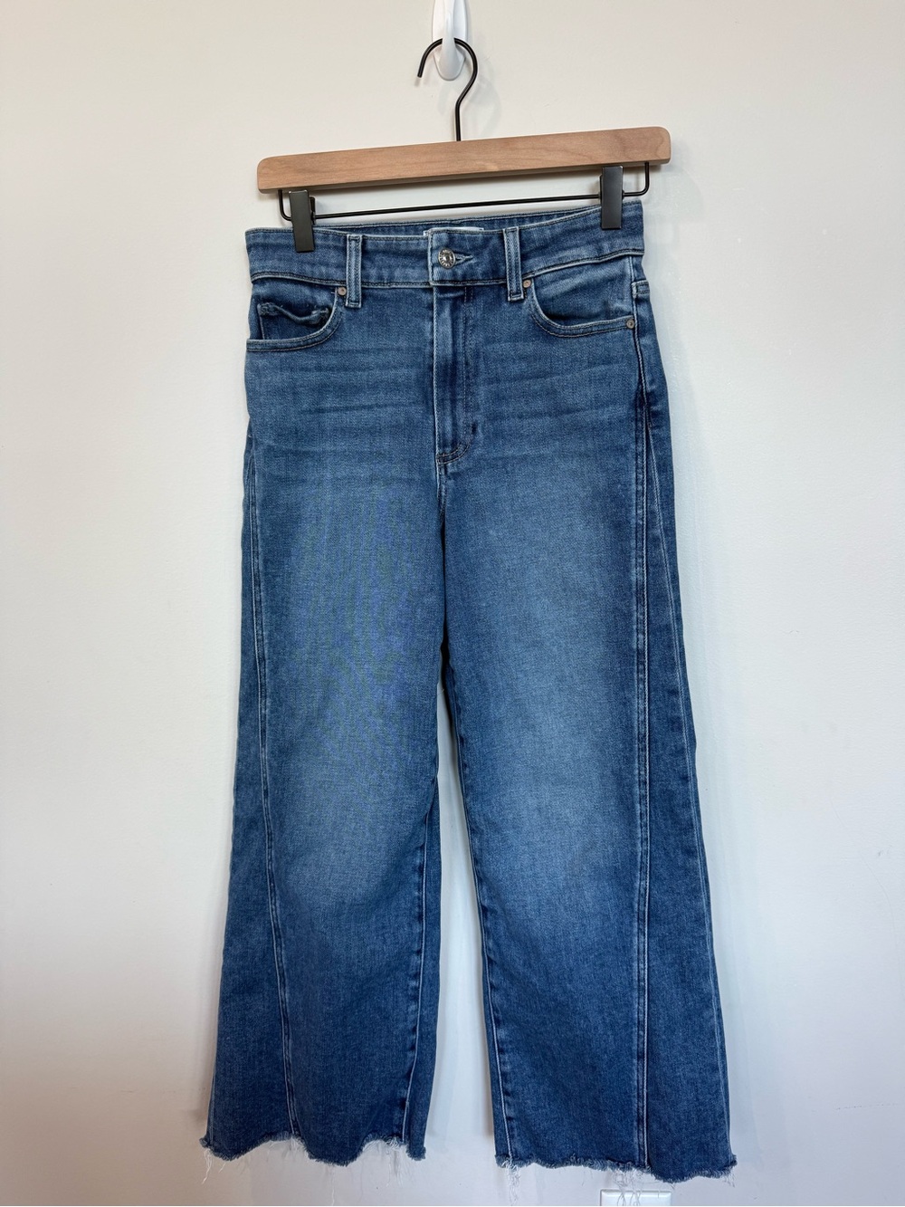 PAIGE Anessa High Rise Wide Leg Jeans Size 25 Raw Hem Medium Wash